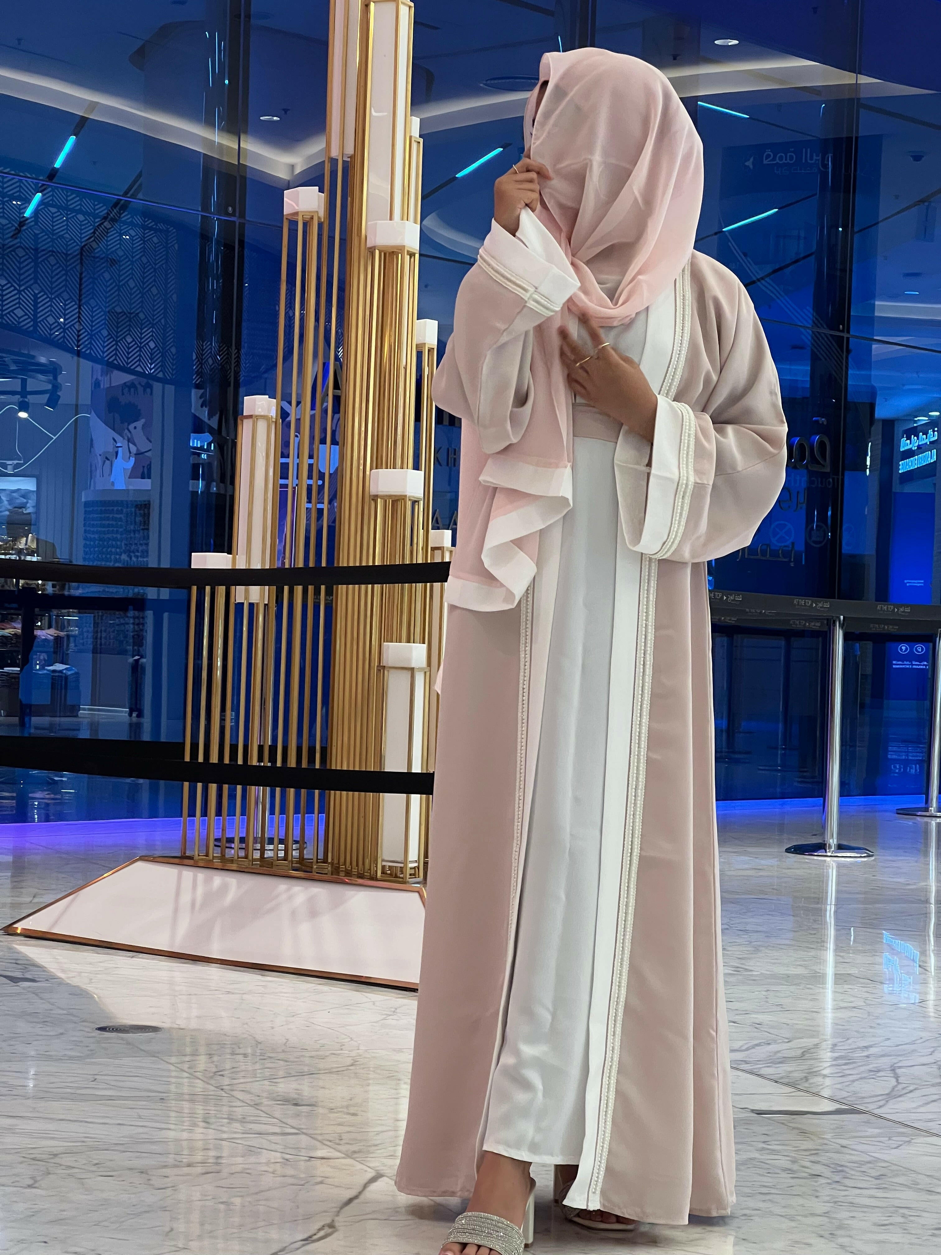 Rosé Ember Abaya